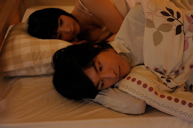 Bed Sharing- Kurahashi Oga-