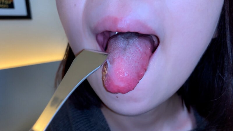 Kashii Kaho'S Rich, Lewd Tongue Polish